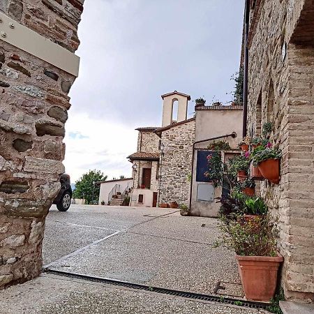 Ospitaci Appartamenti Giove Valtopina Exterior photo
